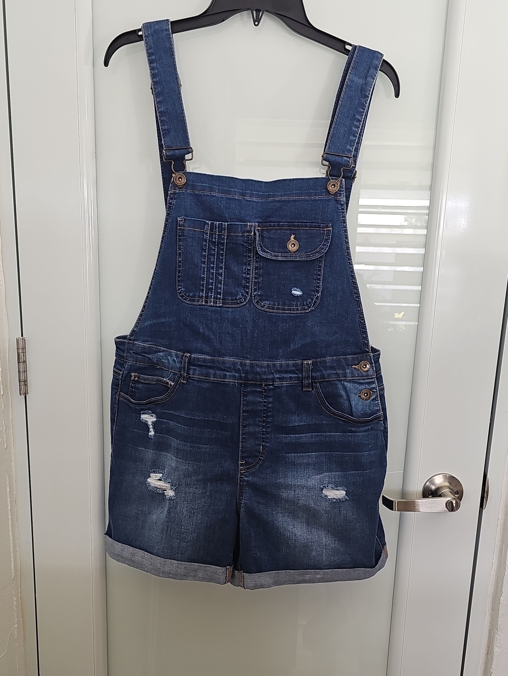 Wax Jeans Shortalls Distressed Cuffed Wash Demin Blue Shorts. Size 1XL